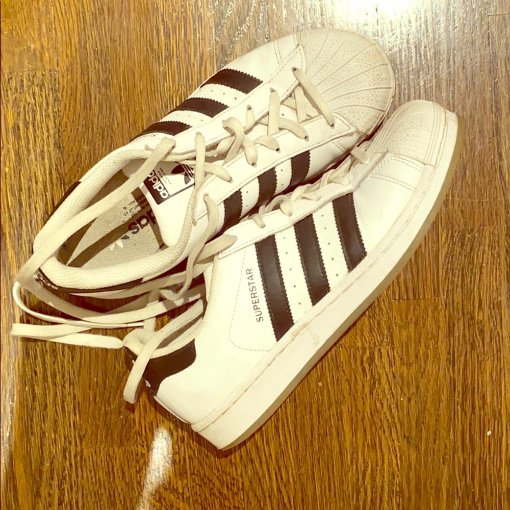 Adidas SUPERSTAR Tennis Shoes